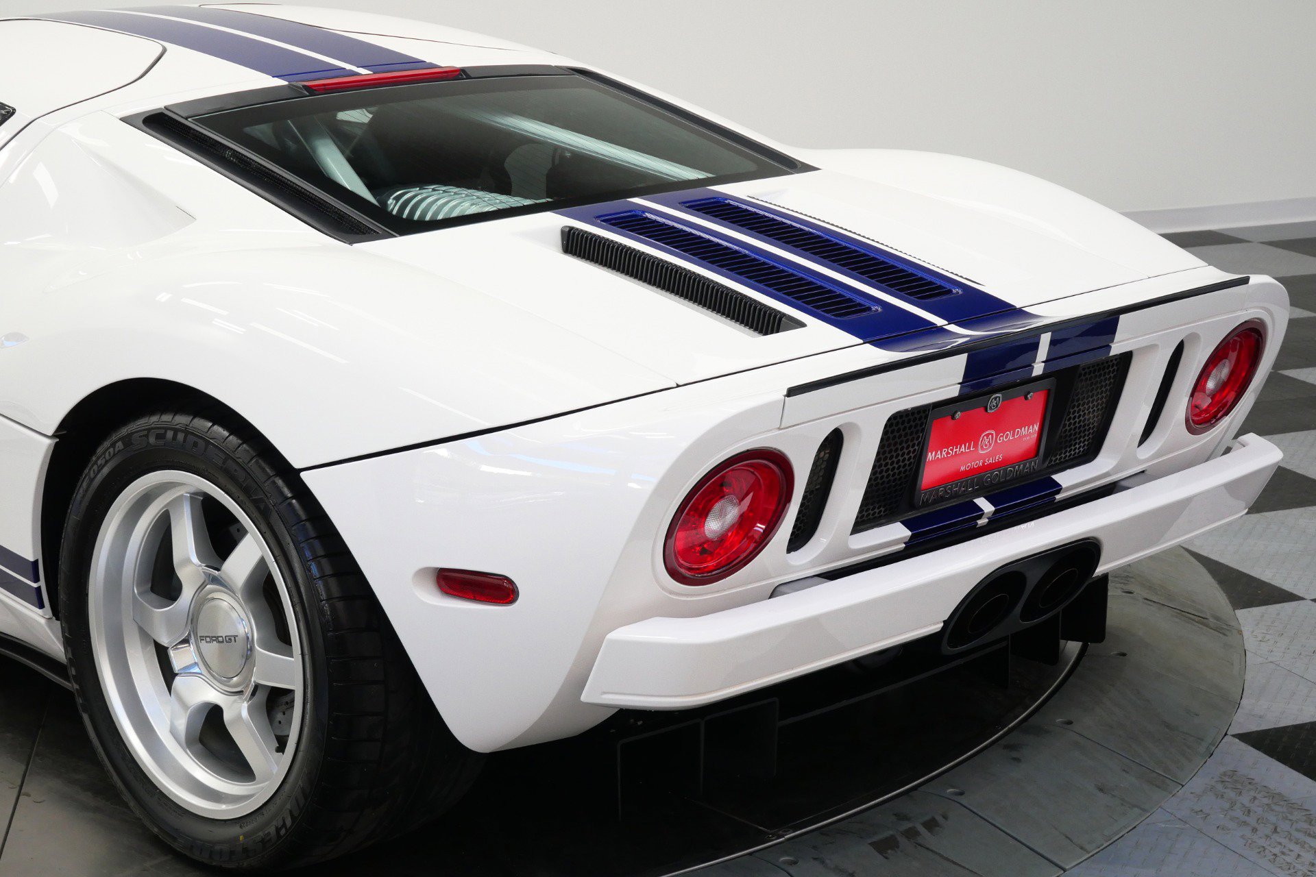 Used 2005 Ford GT image 35