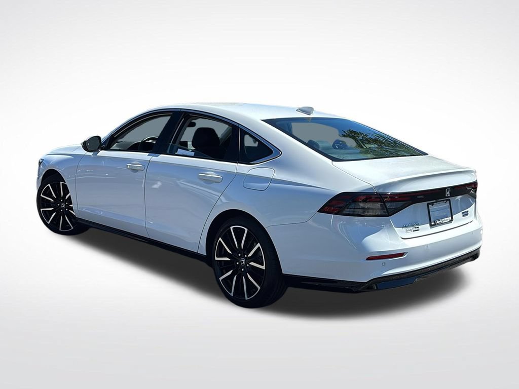 Used 2025 Honda Accord Touring image 5