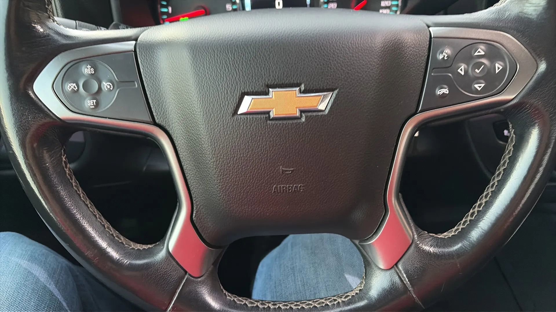 Used 2019 Chevrolet Silverado 1500 LT w/ All Star Edition image 40