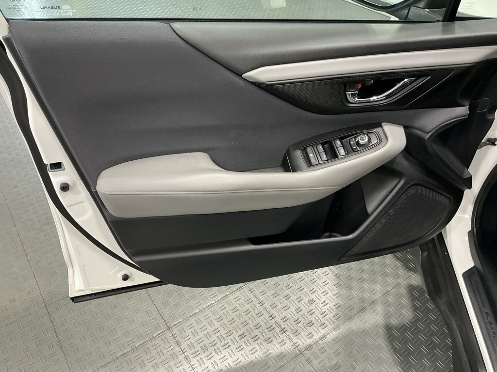 Used 2020 Subaru Outback Premium image 38