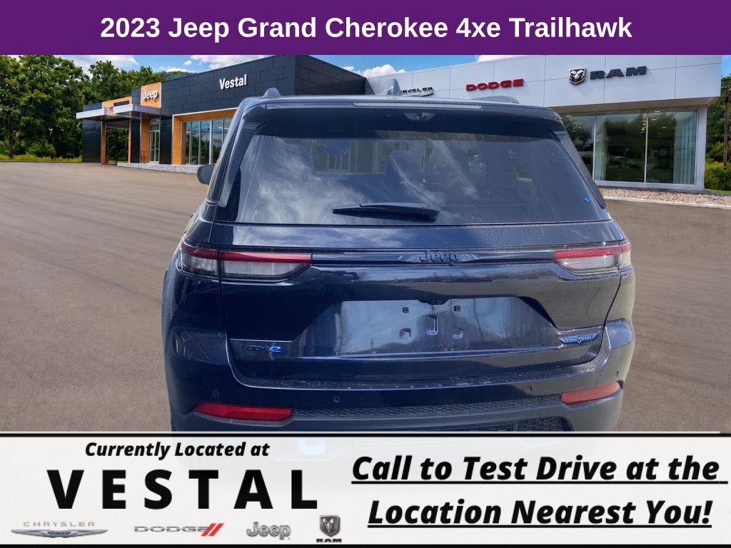 New 2023 Jeep Grand Cherokee Trailhawk w/ Advanced Protech Group II AWD/4WD image 8