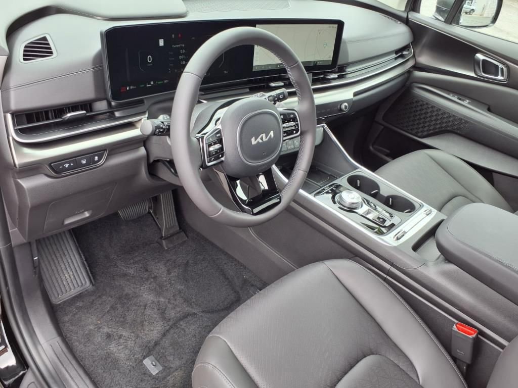 New 2026 Kia Carnival SX w/ SX Dark Edition Package image 11
