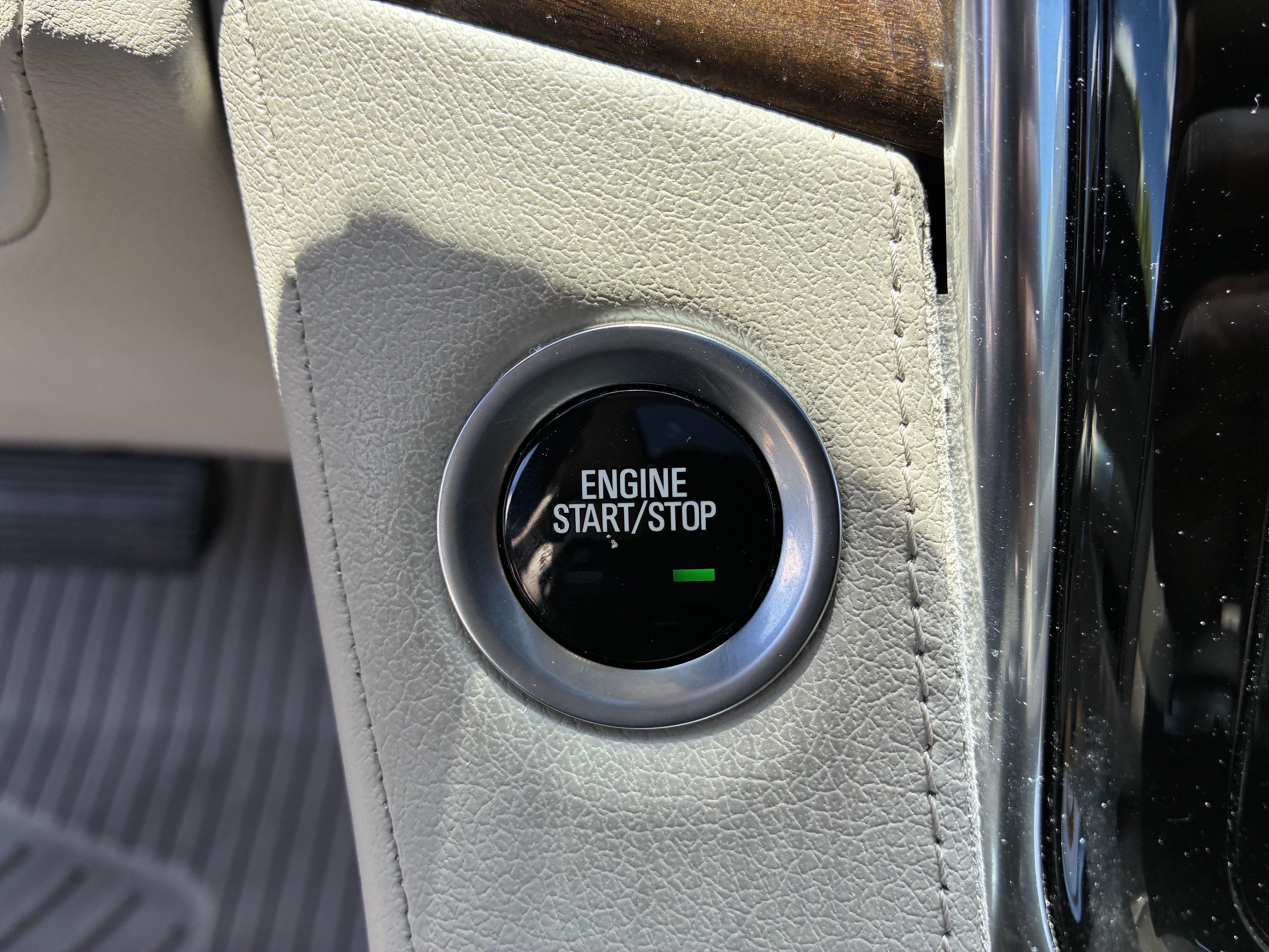 Used 2019 Cadillac Escalade ESV Premium Luxury AWD/4WD image 35