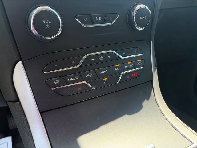 Used 2020 Ford Edge SEL w/ Convenience Package AWD/4WD image 7