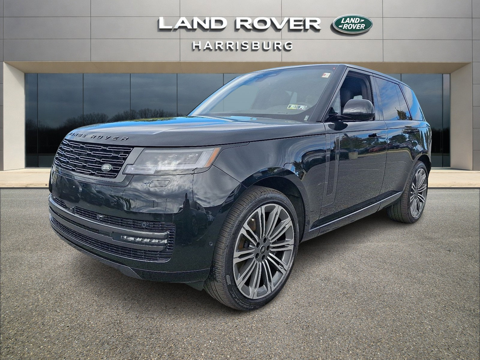 New 2025 Land Rover Range Rover SE