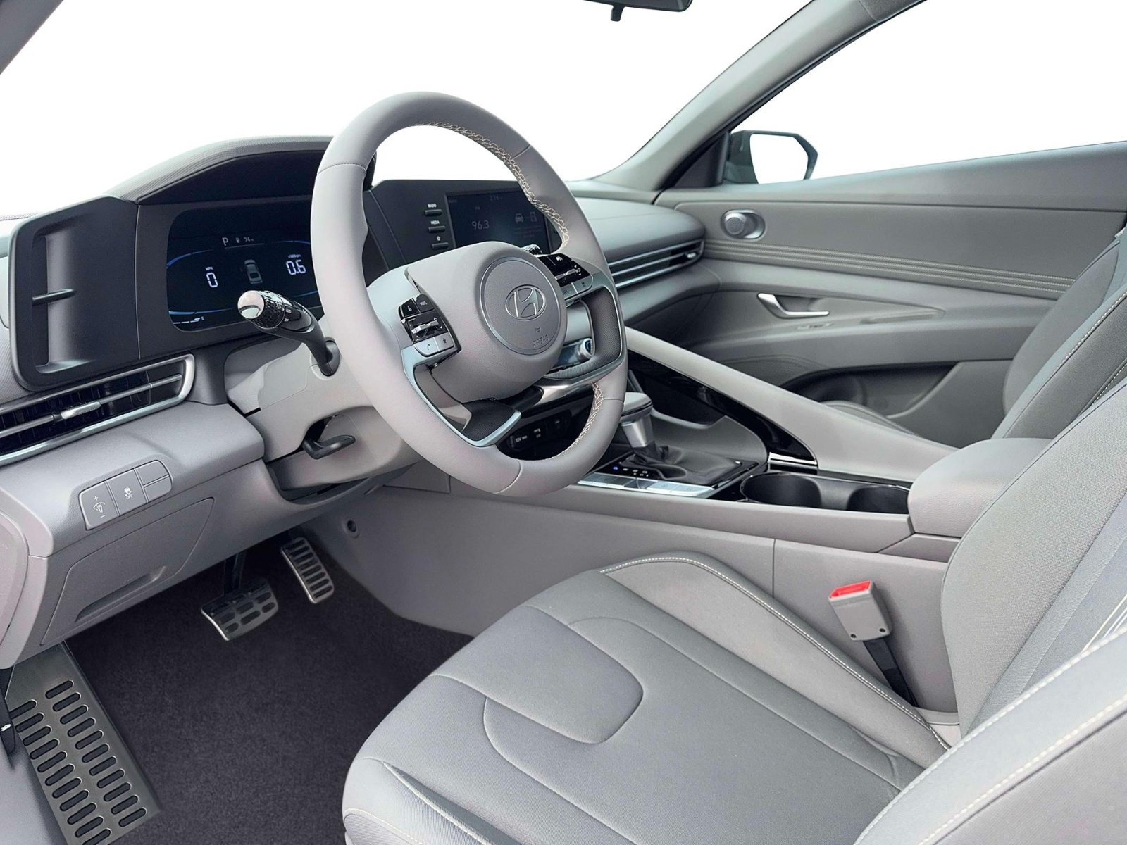 New 2026 Hyundai Elantra SEL Sport FWD image 14