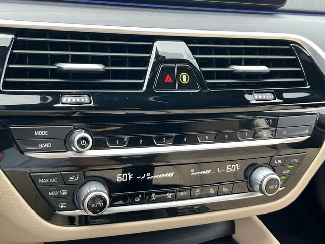 Used 2022 BMW 540i w/ Premium Package RWD image 28