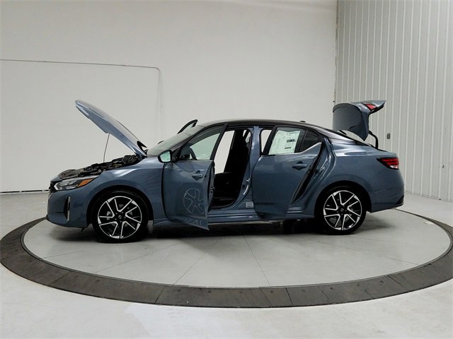 New 2025 Nissan Sentra SR image 12