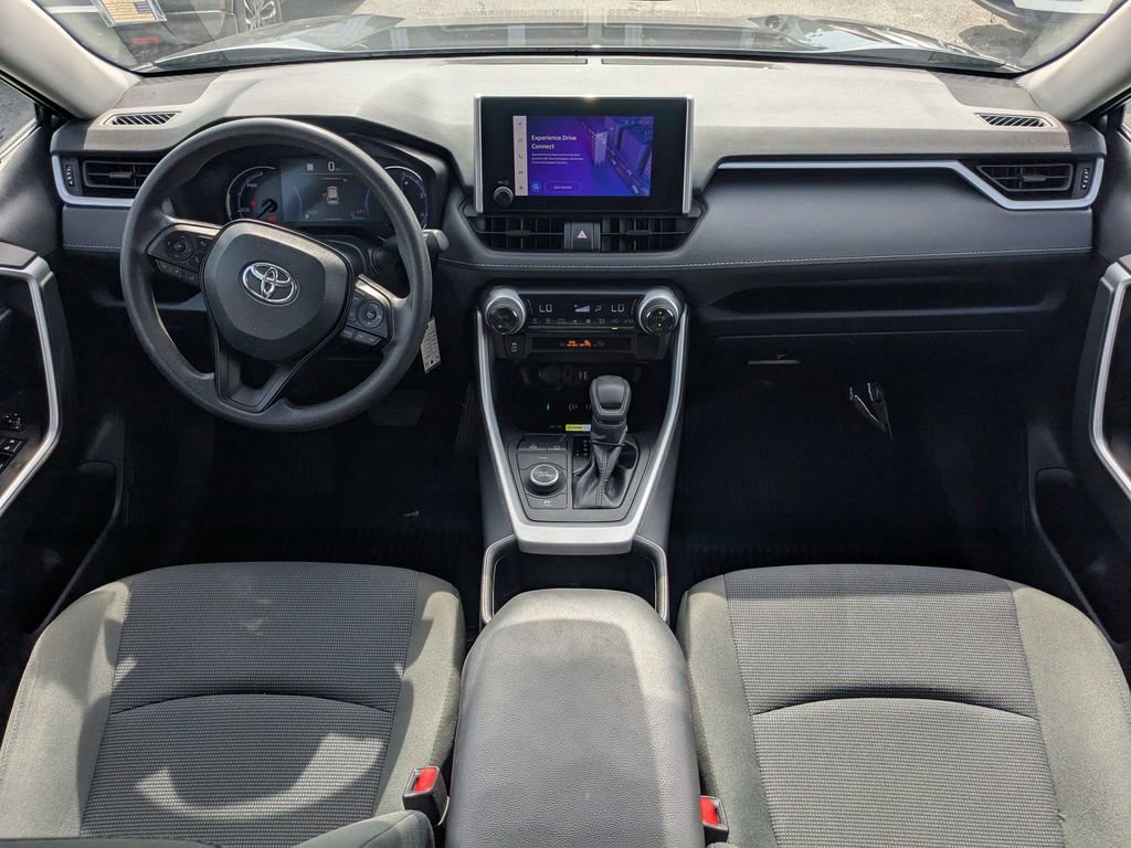 Used 2024 Toyota RAV4 LE AWD/4WD image 14