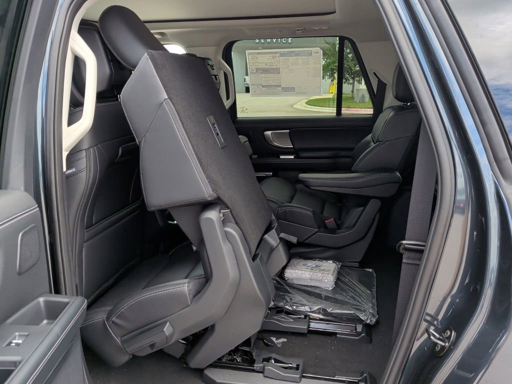 New 2026 Ford Expedition Max Platinum AWD/4WD image 38
