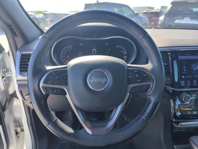 Used 2019 Jeep Grand Cherokee Laredo image 12