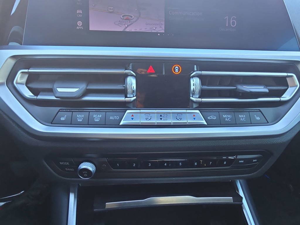 Used 2021 BMW 330i Sedan w/ Convenience Package image 25