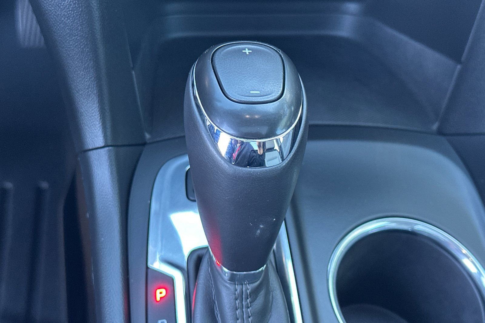 Used 2019 Chevrolet Equinox LT w/ Sun & Navigation Package image 26