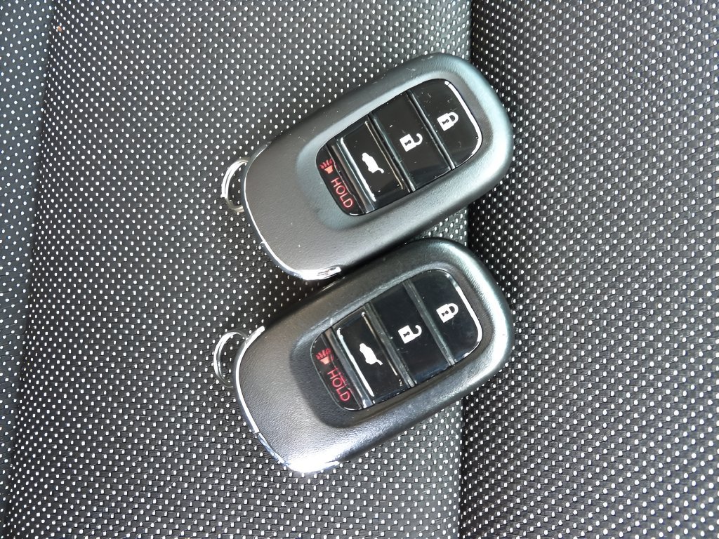 Used 2025 Honda CR-V LX image 9