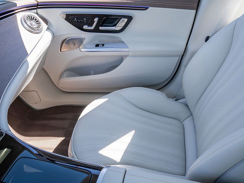 Used 2023 Mercedes-Benz EQE 500 EQE 500 4MATIC+ Sedan image 28