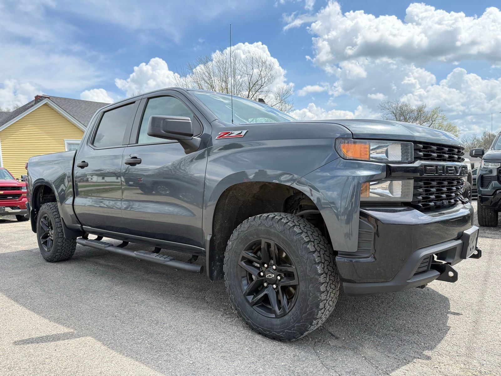 Used 2019 Chevrolet Silverado 1500 Custom Trail Boss w/ Custom Convenience Package image 6