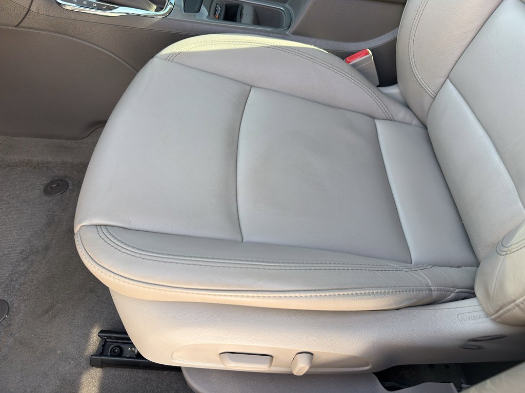 Used 2017 Chevrolet Cruze Premier image 13