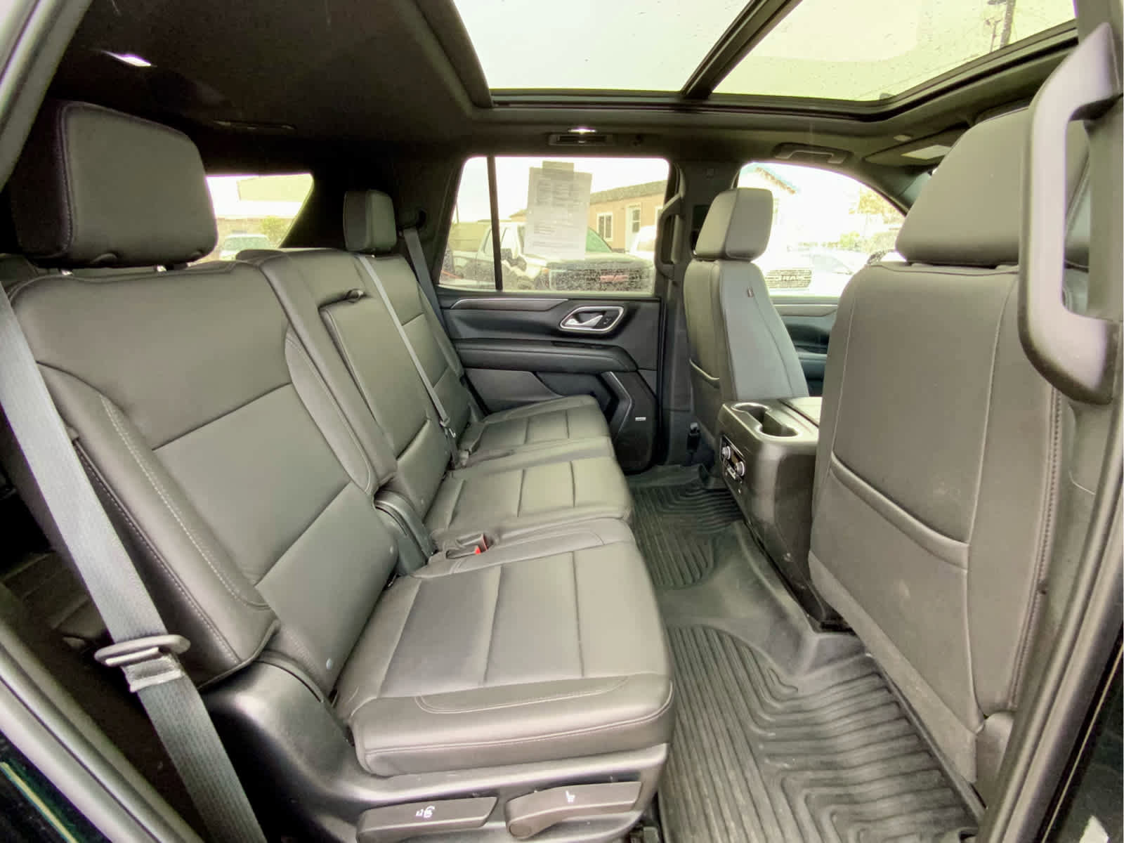 Used 2023 Chevrolet Tahoe Z71 w/ Off-Road Capability Package image 28