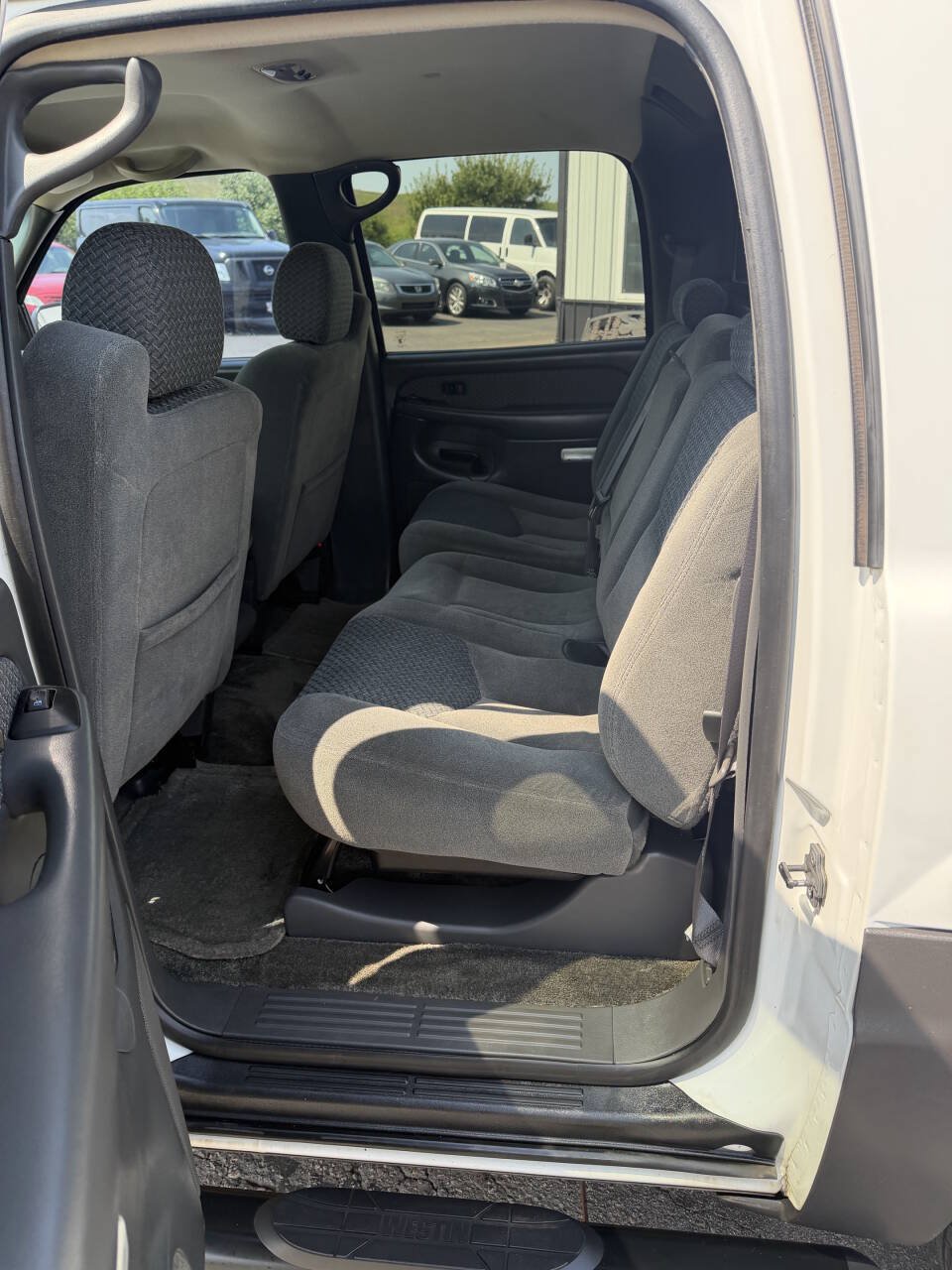 Used 2003 Chevrolet Avalanche 4x4 image 13