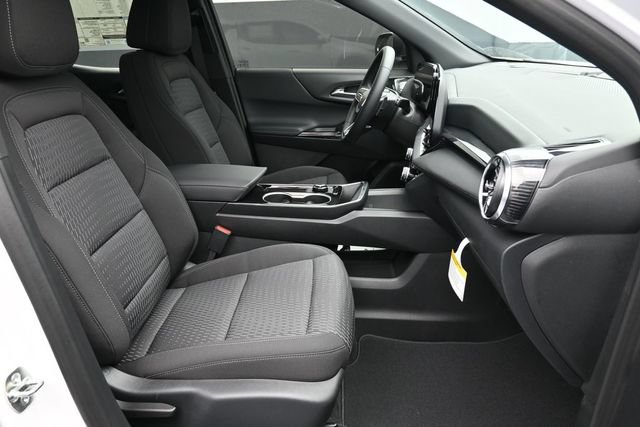 New 2026 Chevrolet Equinox LT w/ Safety and Technology Package FWD image 29
