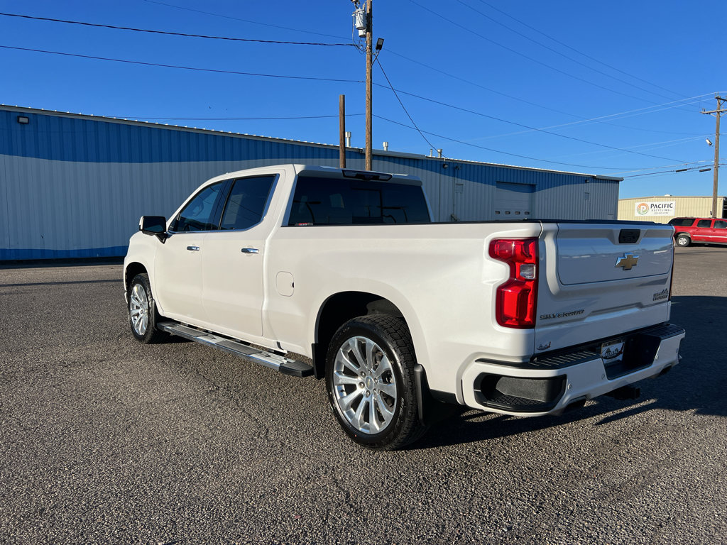 Used 2021 Chevrolet Silverado 1500 High Country w/ Technology Package AWD/4WD image 12