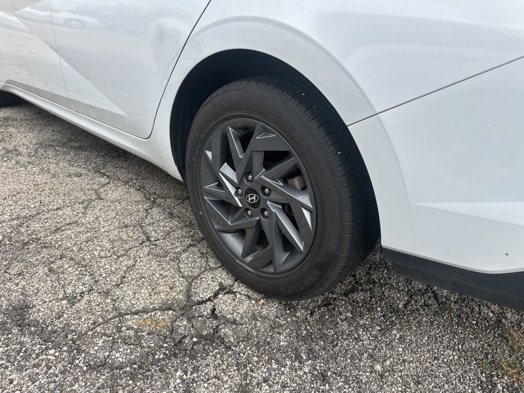 Used 2024 Hyundai Elantra SEL image 10