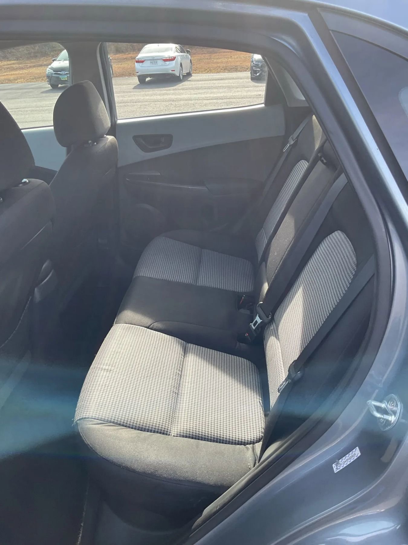 Used 2021 Hyundai Kona SE image 39