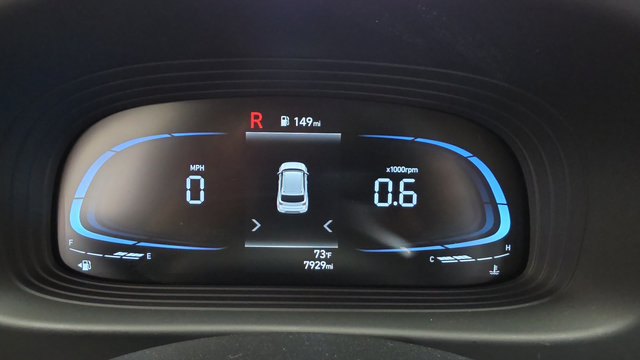 Certified 2025 Hyundai Venue SEL FWD image 17