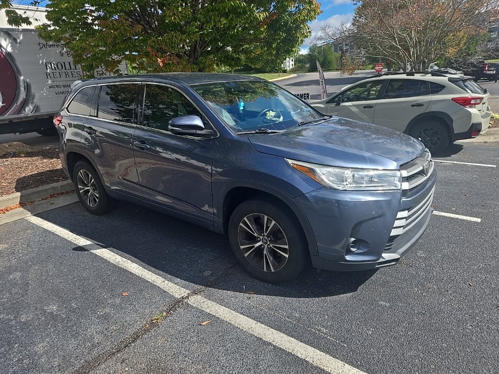 Used 2018 Toyota Highlander LE