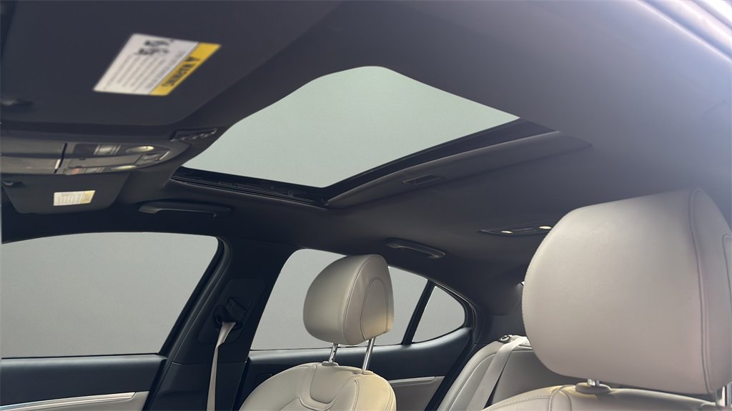 Used 2023 Genesis G70 2.0T image 15