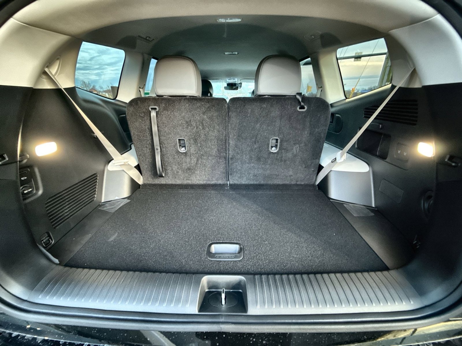 New 2026 Hyundai Ioniq 9 SEL image 26