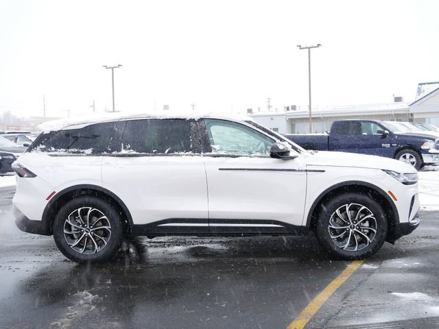 New 2026 Lincoln Nautilus Premier image 8