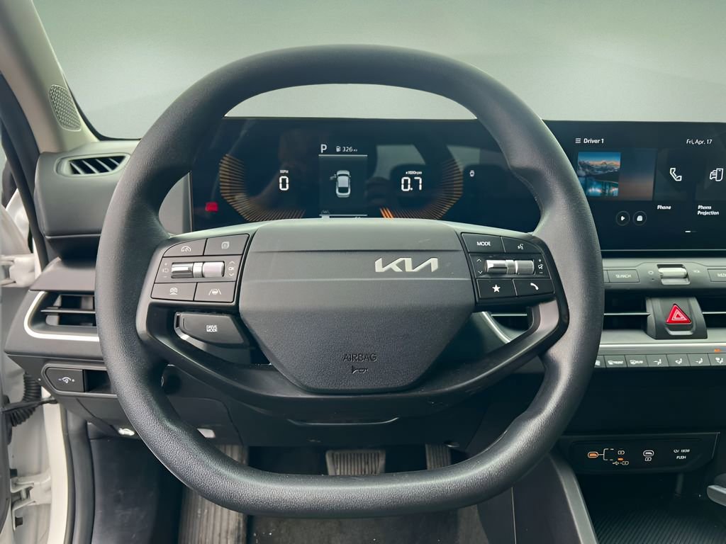 Used 2025 Kia K4 LXS FWD image 18