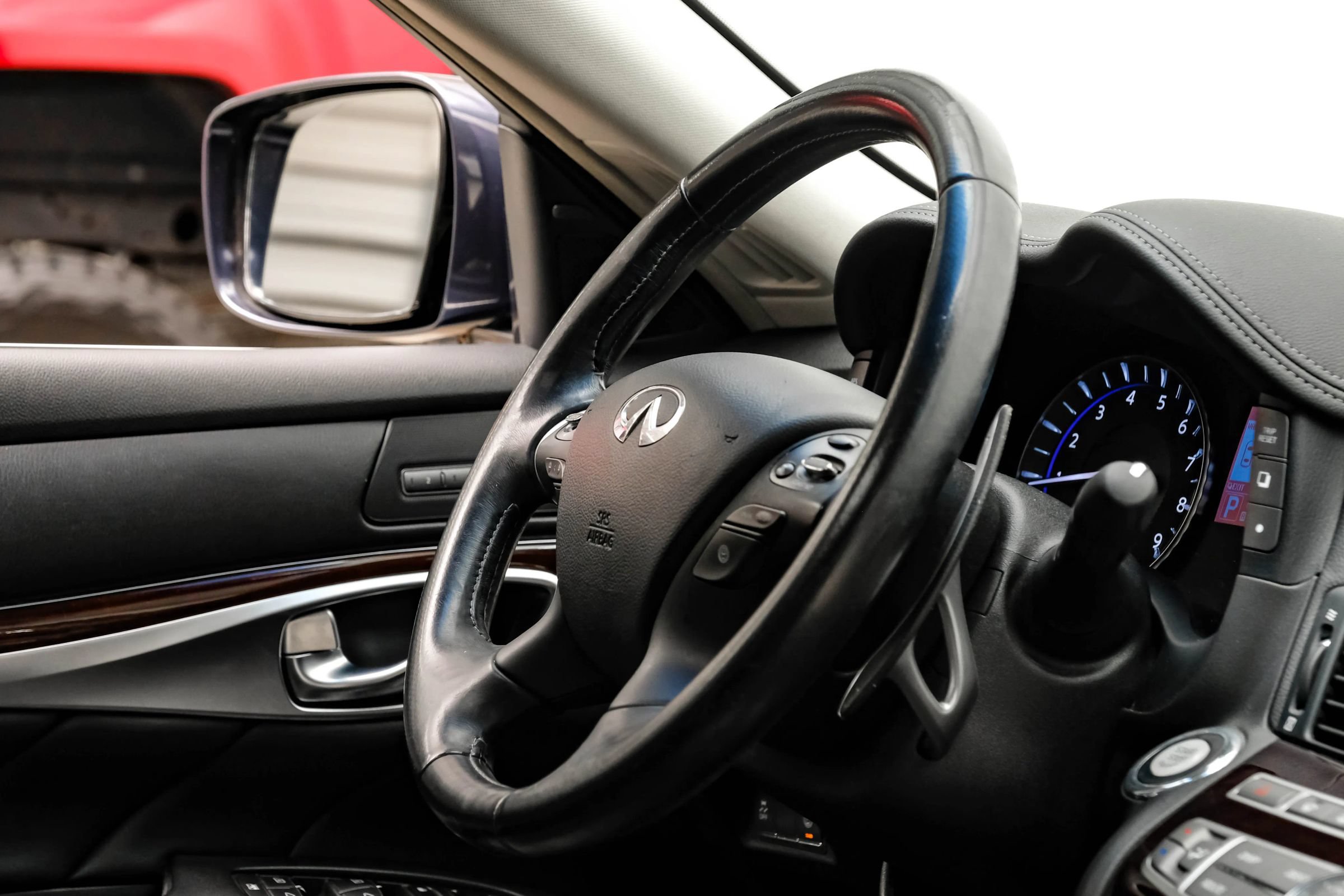 Used 2011 INFINITI M37 w/ Sport Pkg RWD image 15