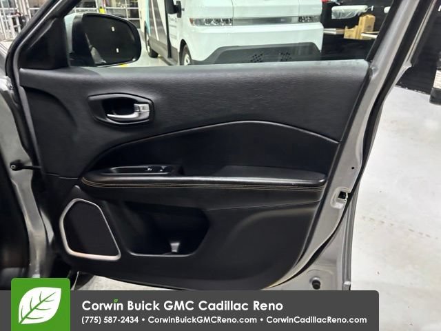 Used 2019 Jeep Compass Limited AWD/4WD image 42