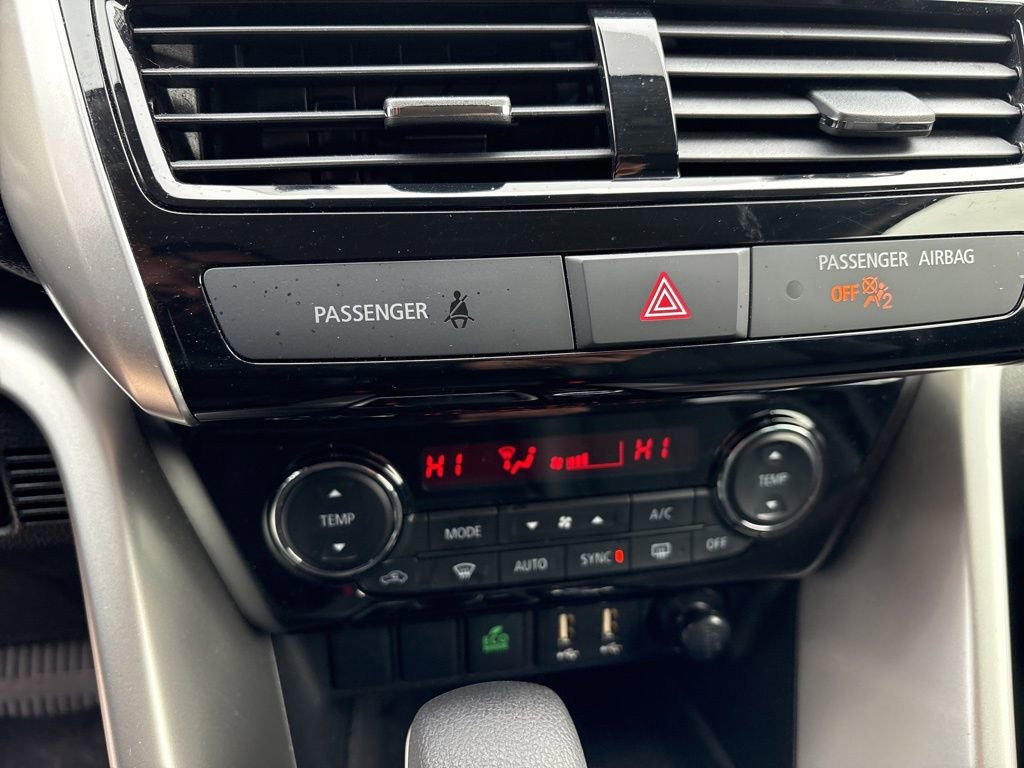 Used 2025 Mitsubishi Eclipse Cross SE image 16