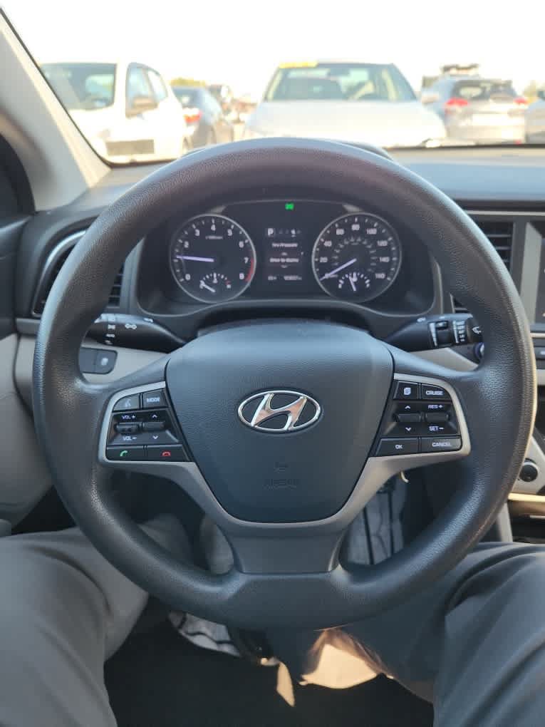 Used 2018 Hyundai Elantra SEL FWD image 10