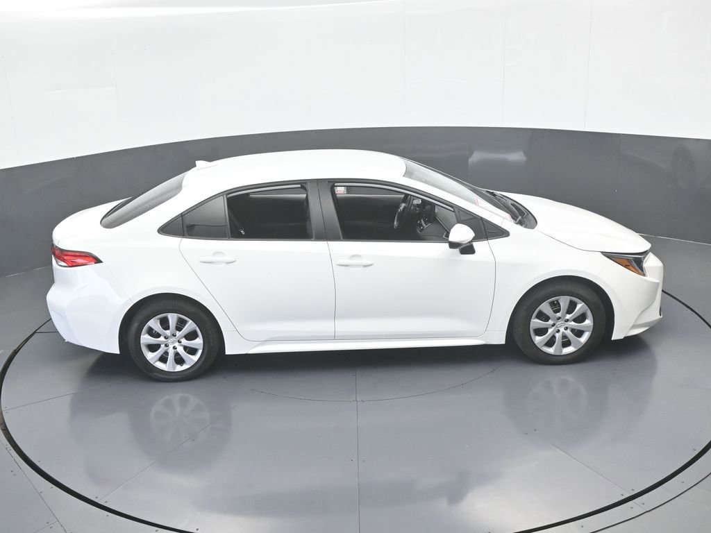 Used 2023 Toyota Corolla LE image 44