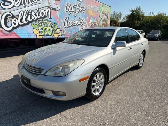 Used 2002 Lexus ES 330 w/ Premium Pkg FWD image 3