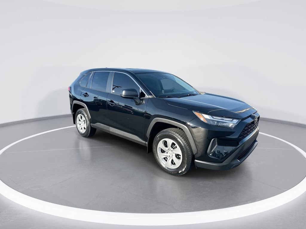 Used 2023 Toyota RAV4 LE image 2