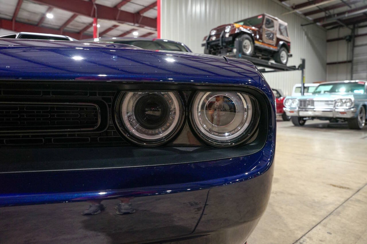 Used 2017 Dodge Challenger R/T Scat Pack RWD image 29
