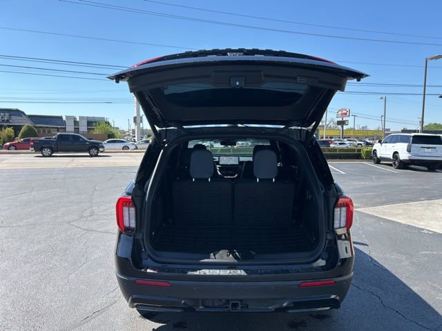 Used 2025 Ford Explorer ST-Line w/ Premium Package image 9