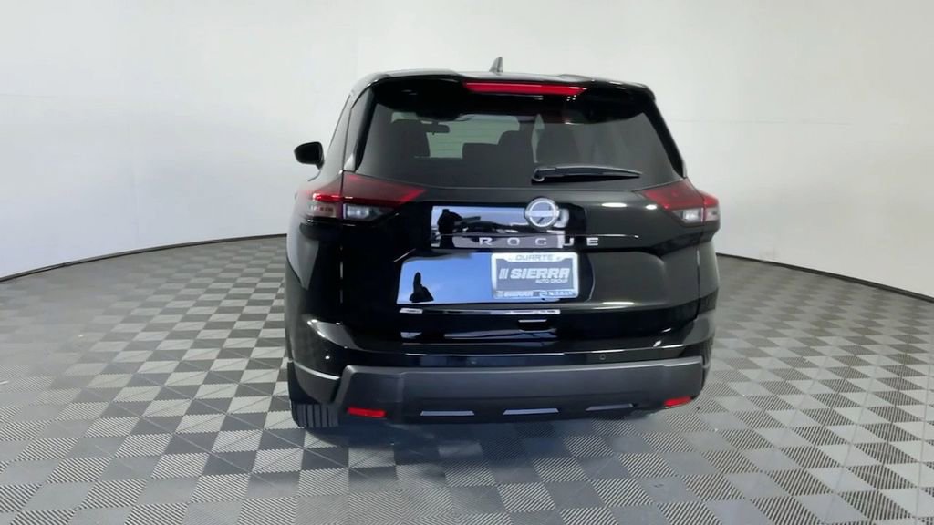 New 2025 Nissan Rogue S image 5