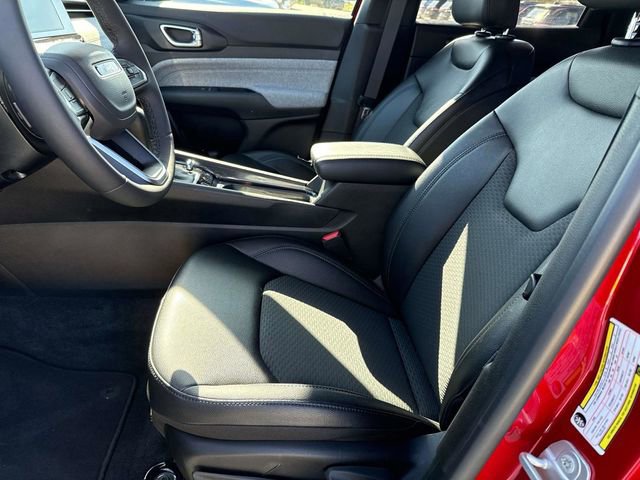 Used 2025 Jeep Compass Latitude image 20