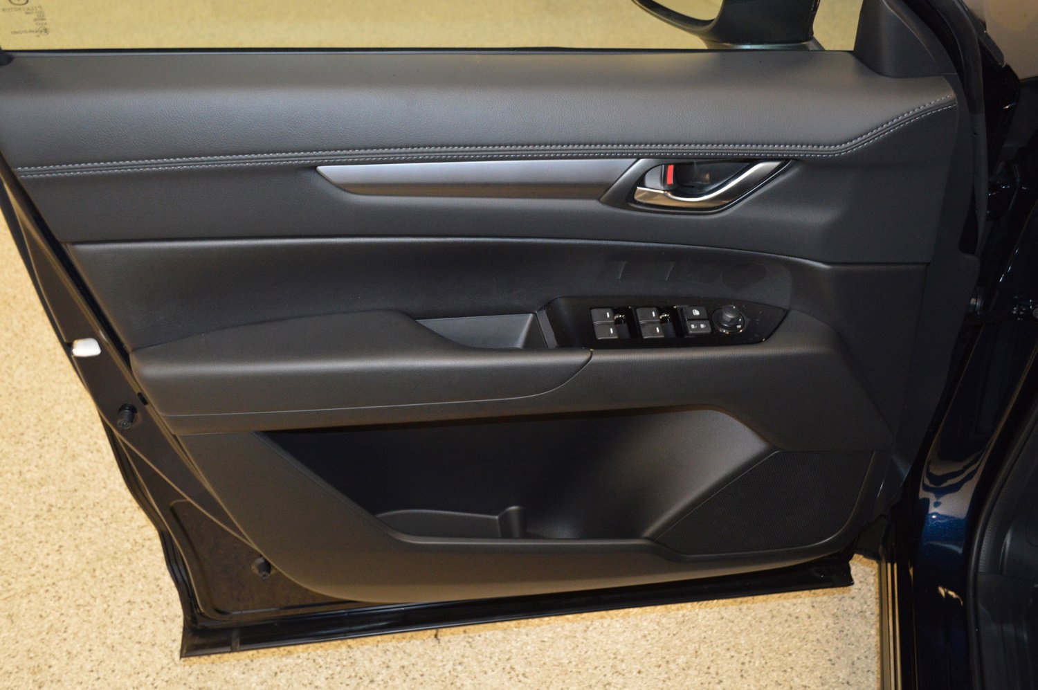 New 2025 MAZDA CX-5 AWD 2.5 S w/ Select Package image 14