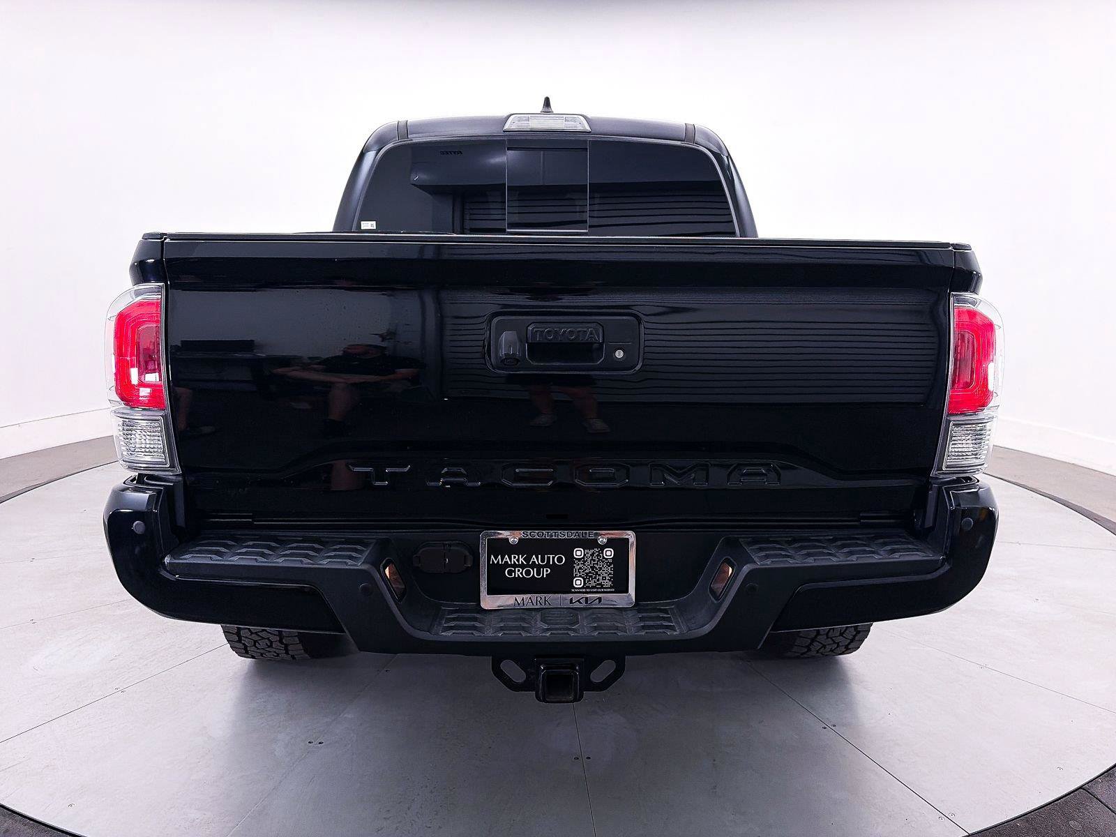 Used 2020 Toyota Tacoma TRD Off-Road w/ Technology Package AWD/4WD image 19