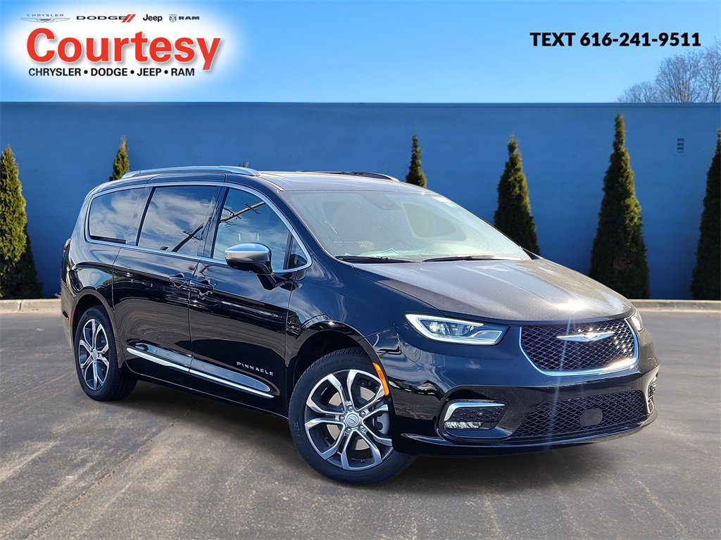 New 2026 Chrysler Pacifica Pinnacle image 1