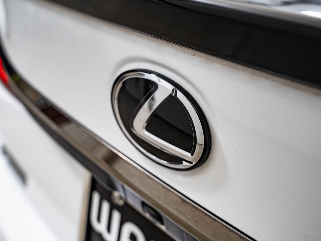 Used 2021 Lexus ES 350 F Sport w/ Special Edition FWD image 18