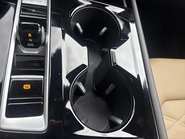 Used 2025 Volkswagen Atlas Cross Sport SE image 40