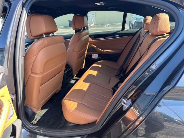 Used 2017 BMW 540i RWD image 14